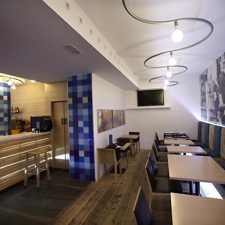 Hostal Bezana Burgo Eksteriør billede